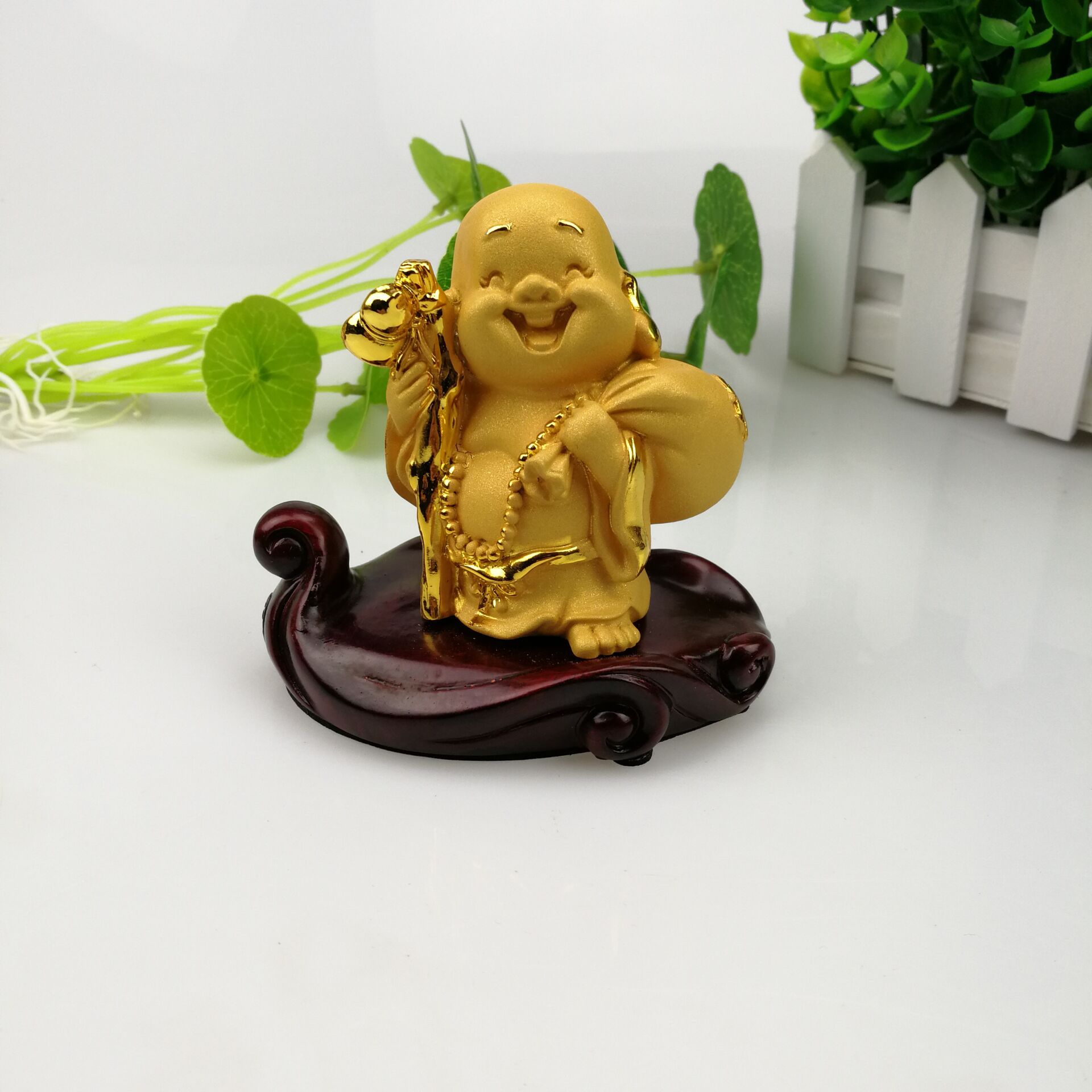 不管富不富，客厅一定要放这“稀罕”玩意，美观不贵忒好运