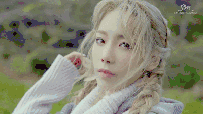 杨幂、热巴都中了这款减龄发型的毒，她们跟风扎萌翻了整个宇宙!