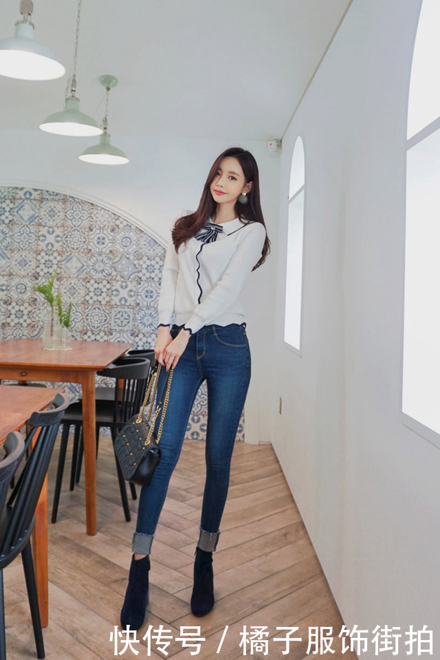 牛仔裤塑造你的完美身材，简约大气一点都不挑人