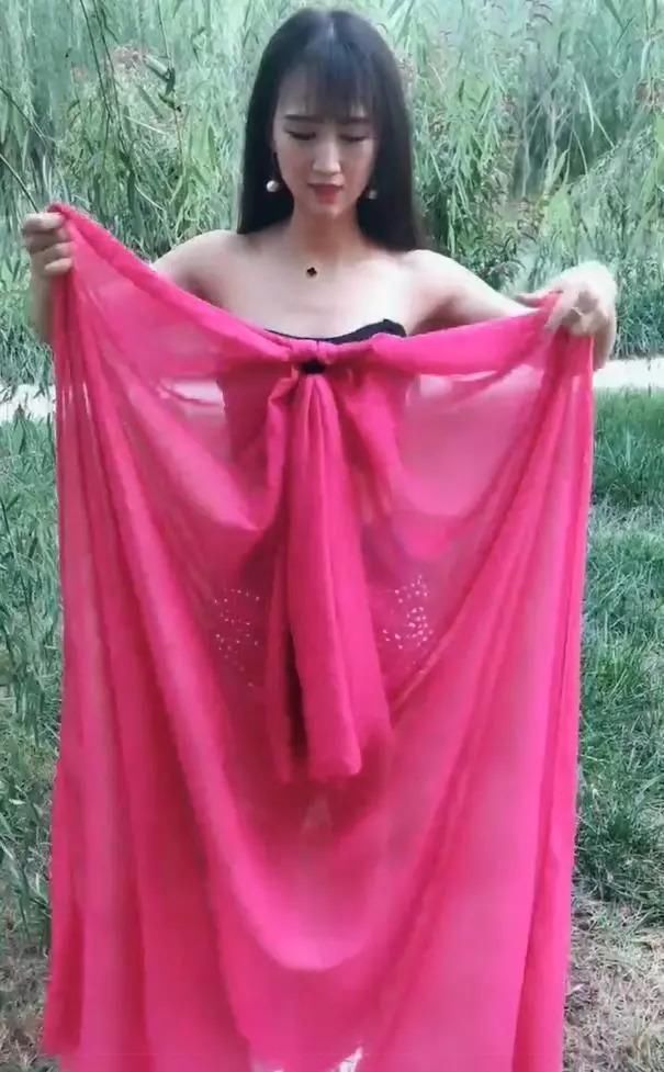 一块布包裹作连衣裙，小姐姐完全不用买衣服!