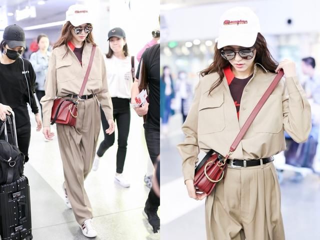 唐嫣这是胖了吗？黑T恤配卡其色长裤，眼看体重都要超过120斤了！