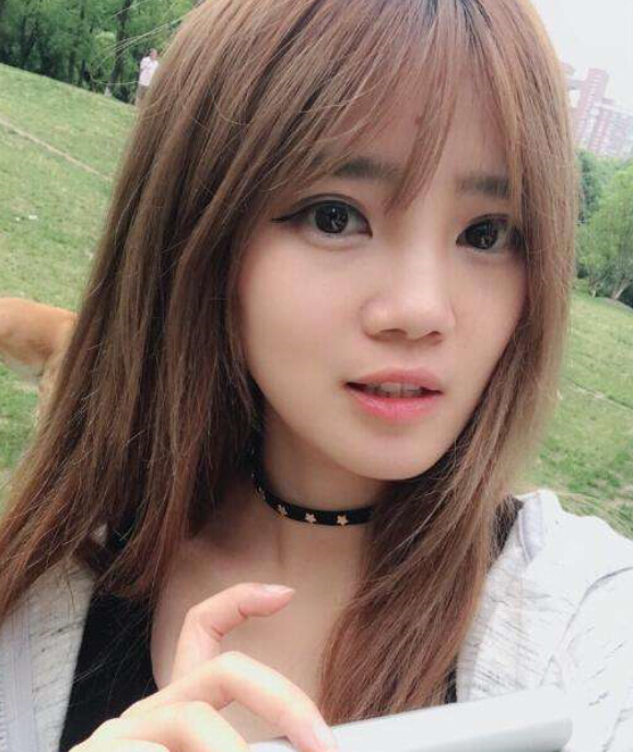 斗鱼吃鸡女主播雪MM学55开开挂就是为炒作