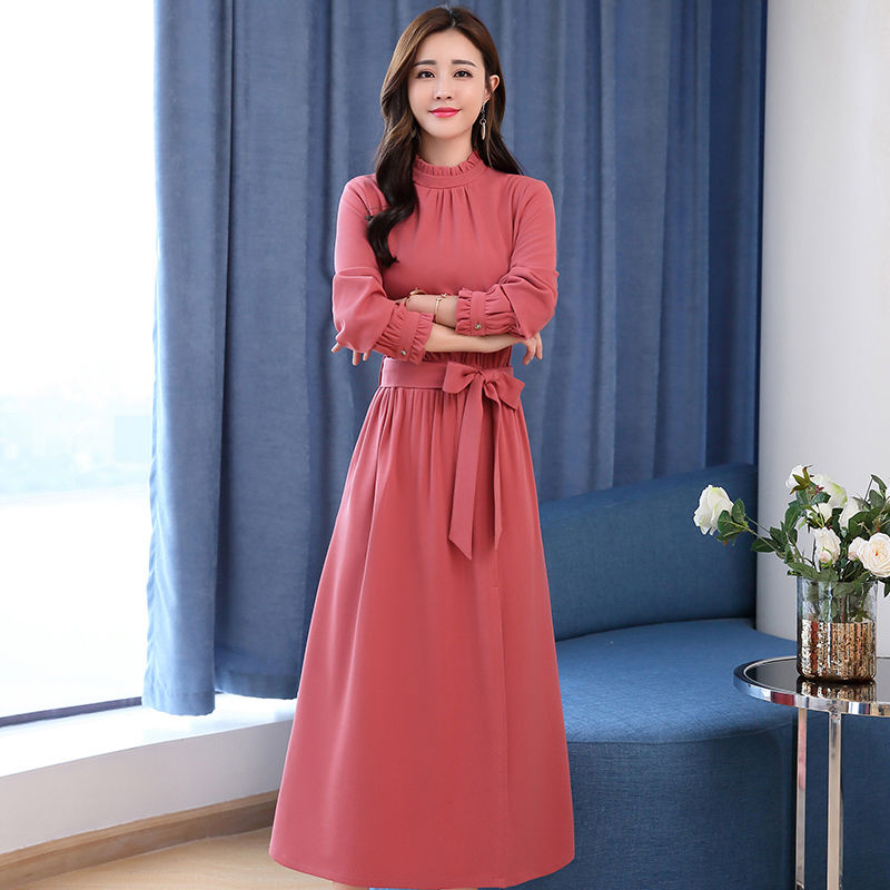 老公的眼光真好,给我新买的连衣裙,没想到这么漂亮,让人心动