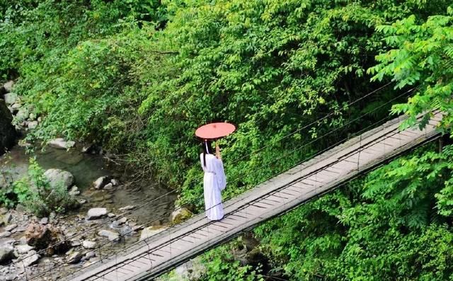 成都近郊一个小城，藏着7个耍水圣地，还全都没有门票！