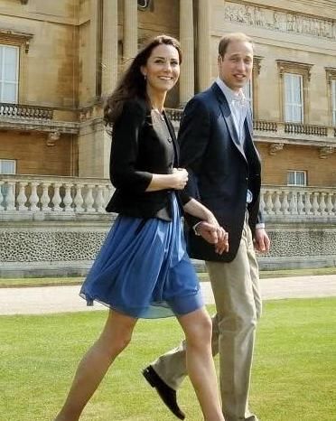 年轻时的凯特王妃也曾放荡不羁，穿着性感撩人，宿醉眼神迷离！