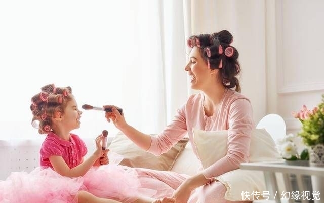  [妆之后]女孩化妆打扮别早于这个年龄，以免沾染上此“病”，半辈子都毁了