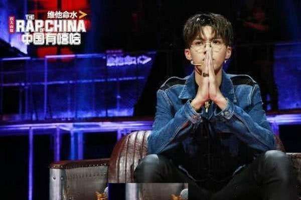 男明星钟爱的“月野兔”刘海, 林更新刚学会, 鹿晗李易峰完美驾驭