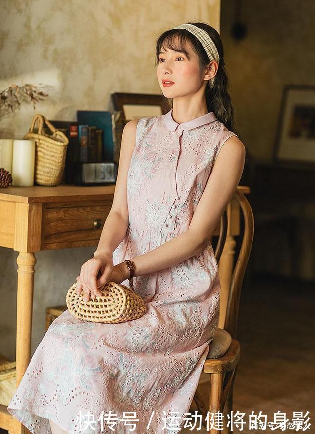 『不妨』连衣裙穿腻了,不妨试试这件“旗袍裙”,高级又洋气,美到犯规!