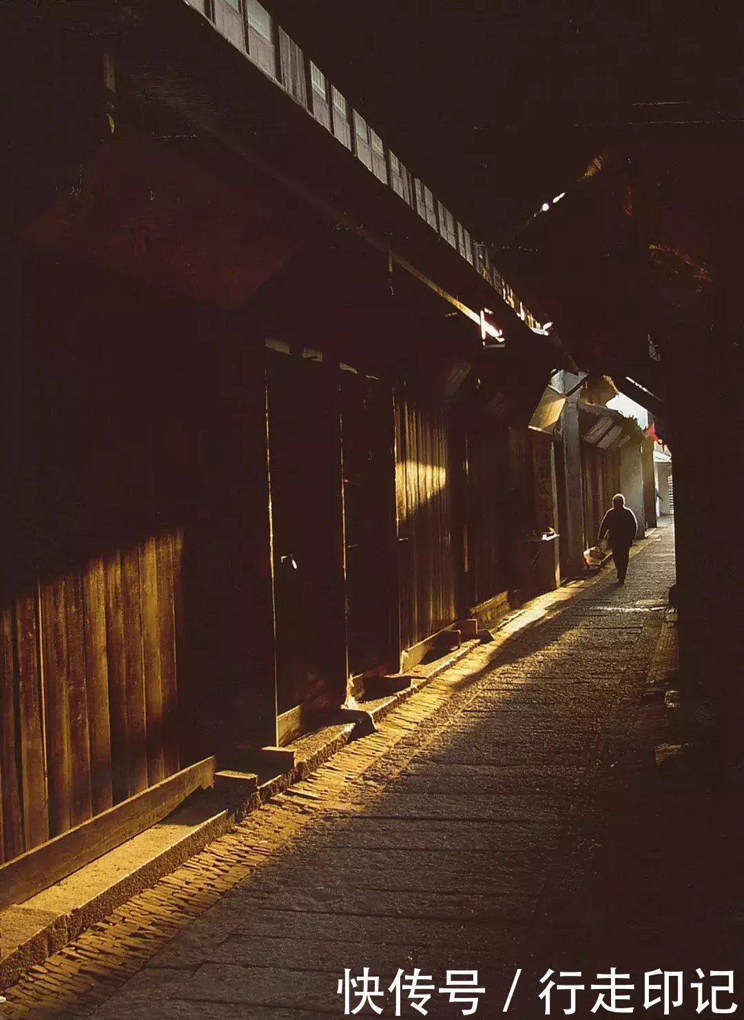 4000米高空跳伞是什么感觉?来甪直体验当“鸟人”的滋味