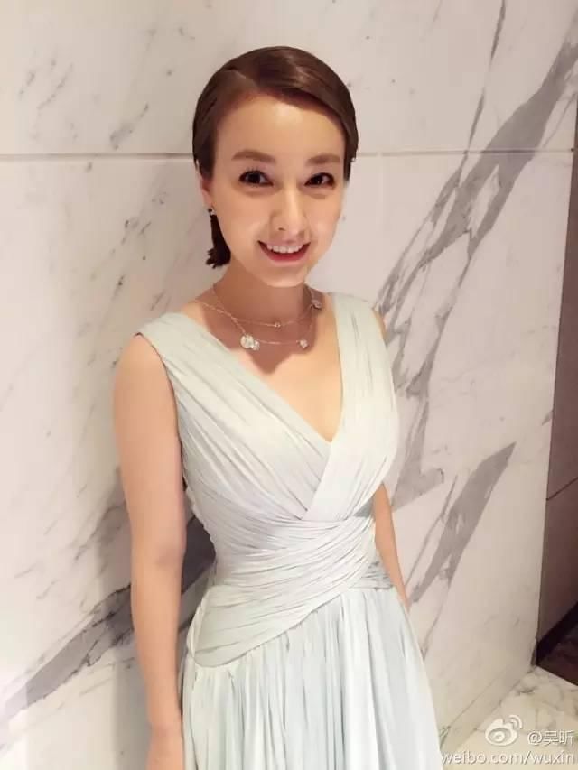 今年最火的发型，非他莫属