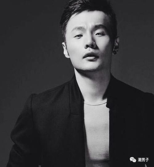  『刘海』眼睛小的男生，剪什么发型更显帅气？