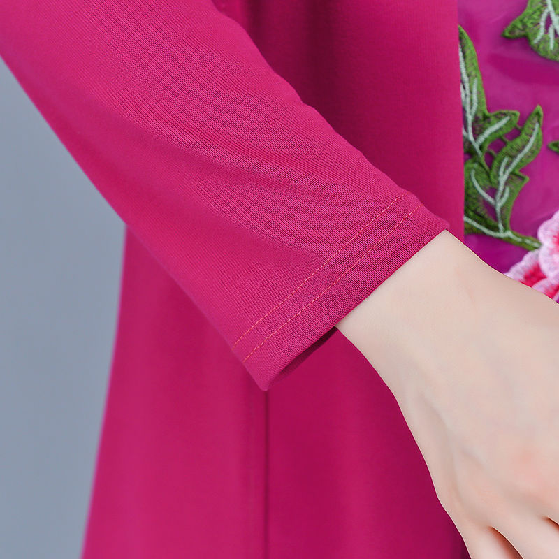 别急着买羽绒服!今秋流行的薄外套，比风衣还美，赶紧给妈买2件