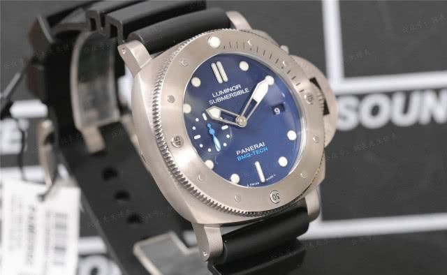  [评测]金属玻璃配上那一抹蓝，VS沛纳海PAM00692腕表评测