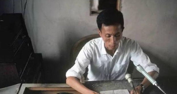  「麻花辫」5张70年代中国老照片：那时的女孩喜欢麻花辫，图2是