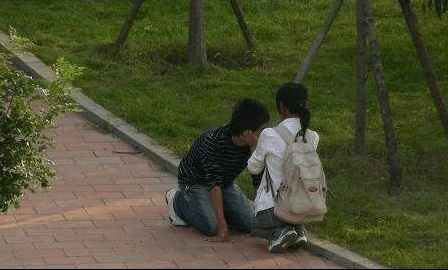 大学生是怎样看待婚前性行为的?神回复:我也想