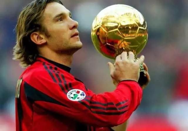 职业生涯下滑最快的5大足球巨星