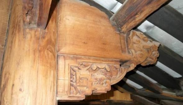 农村有很多收“旧房梁”，他们收回去做什么呢？为啥高价收购呢？