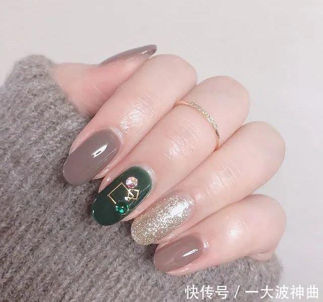  『美甲』我要让全世界都知道，这个春天你的美甲图被我承包了！
