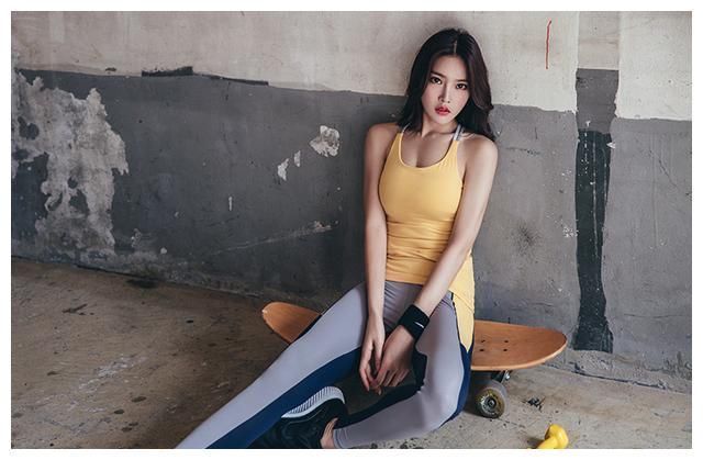 美图：我只中意图2美女，身材太美了，是我心中完美的对象！