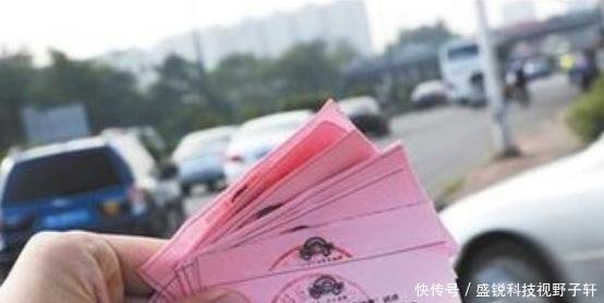 劳动节高速免费时间已确定，但一看这2条规定，车主不想出门了