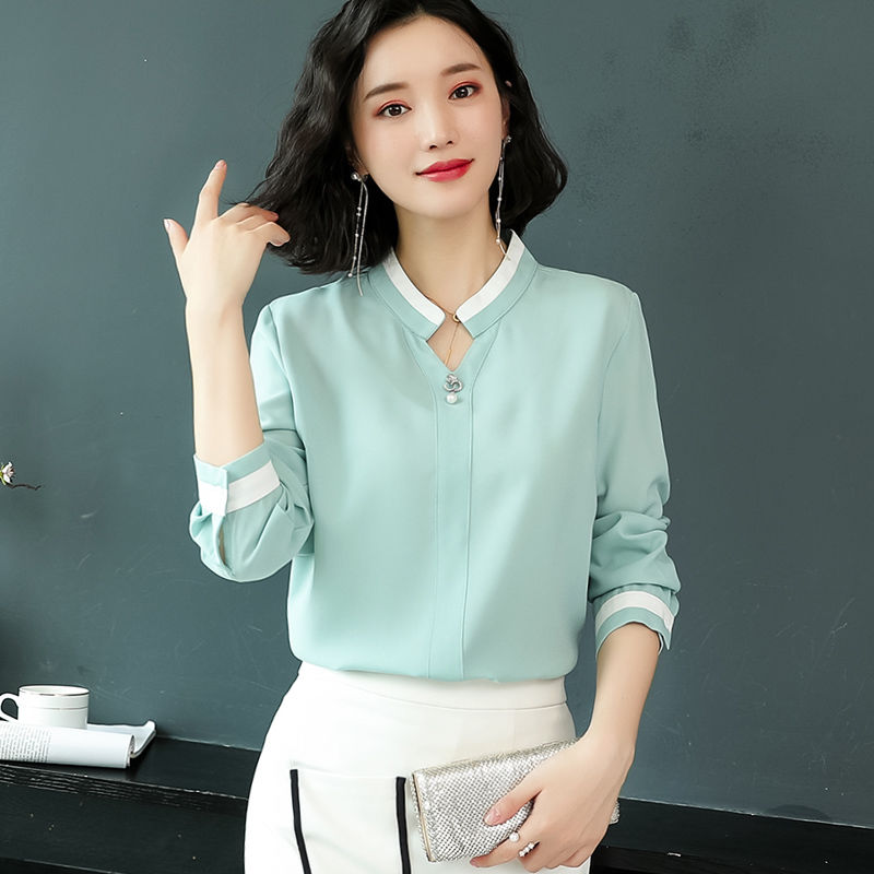 足足等了六天，“小衫”终于上市!老婆抢5件，美的很鲜艳