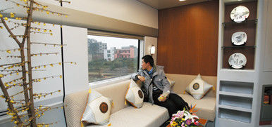 中国最特殊的火车，700公里一站到底，全程只能睡着