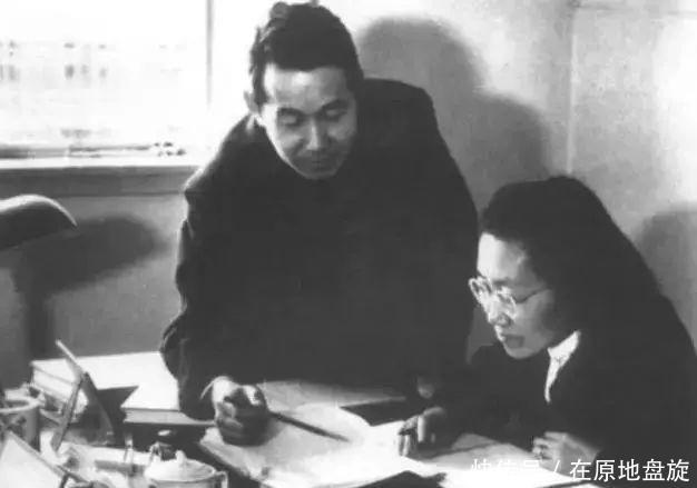 中国第一颗爆炸成功的