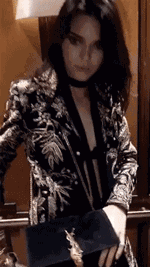 慵懒甜美超酷girl，卡戴珊家金小妹!