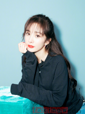 《扶摇》剧情白热化 杨幂时尚多变发型依旧吸睛