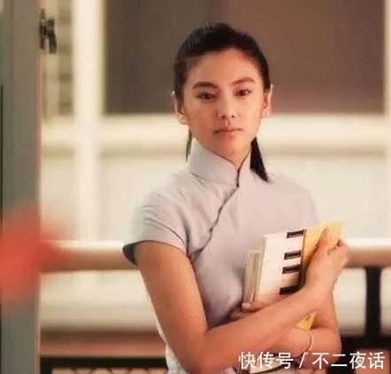 你只看到了张雨绮的身材, 却不知道人家穿衣打扮简直美极了