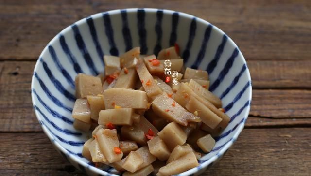  『加水』鸭肉和它是绝配，不加水焖一锅，邻居：闻起来臭，吃着真香又下饭