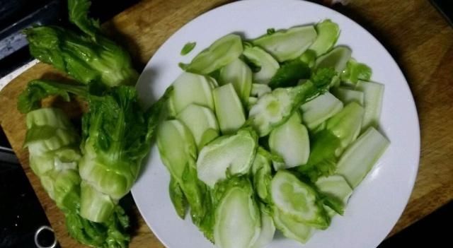 【悄悄】这菜称“瘦身菜”,比鱼肉香,减肚腩淡雀斑,体重悄悄降下来