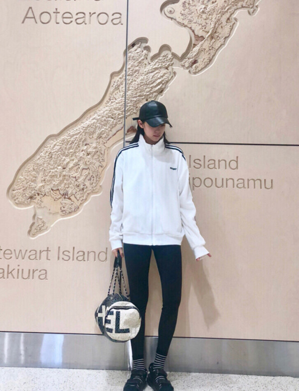 95后小花们正面PK! 是谁拉高了穿搭水准?