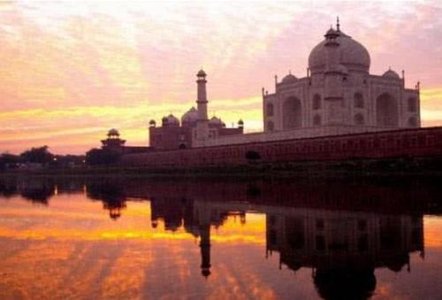 在印度旅行,不能盯着苦行僧看或拍照,这是为什么呢?