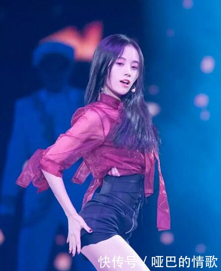 防走光只服鞠婧祎!安全裤比外面的超短裤还长,网友:败笔!