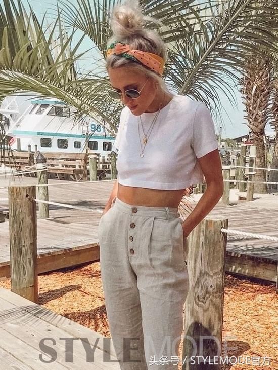 小小纽扣 竟成为夏日风穿搭的点睛之笔？