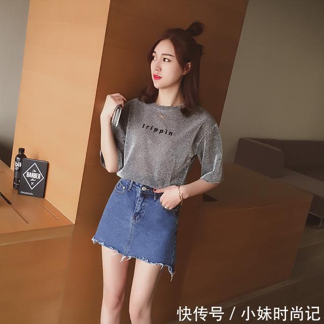 『女人』现在聪明的女人都在屯t恤,尽显青春气息,让你轻松减龄