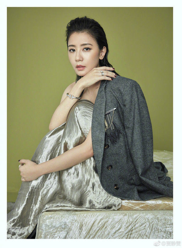 42岁贾静雯颜值有Bug了？原来这个地方有道纹真的会显老