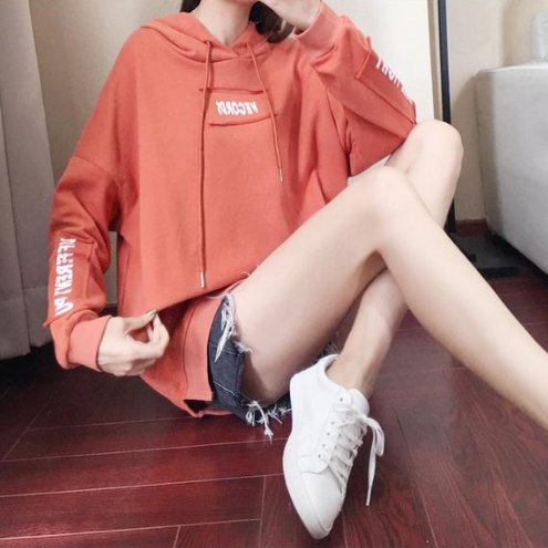 真没想到，今秋流行的卫衣如此洋气!难怪老婆见了爱不释手买两件