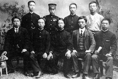  袁世凯@一袭布衣归乡，土匪过路却不敢动他分毫，究竟何方神圣？