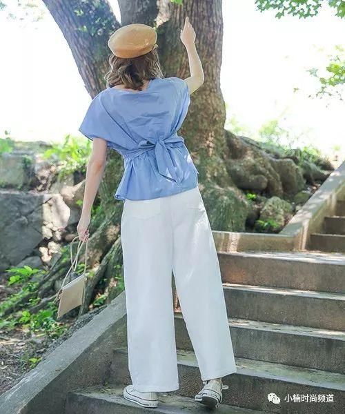 清爽穿搭度过炎炎夏日！女生日系蓝白单品搭配介绍
