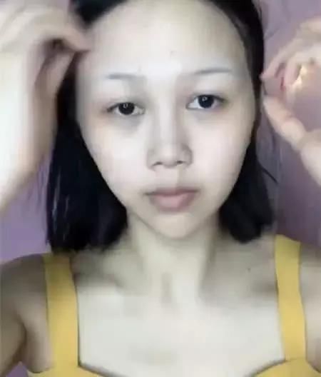 化妆术欺骗了多少男同胞？当女友回家卸完妆，才知道连头发都假的