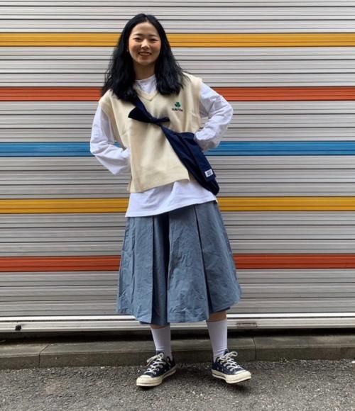  『感十足』小个子一旦拒绝甜美，穿搭可以甜酷得多不好惹？