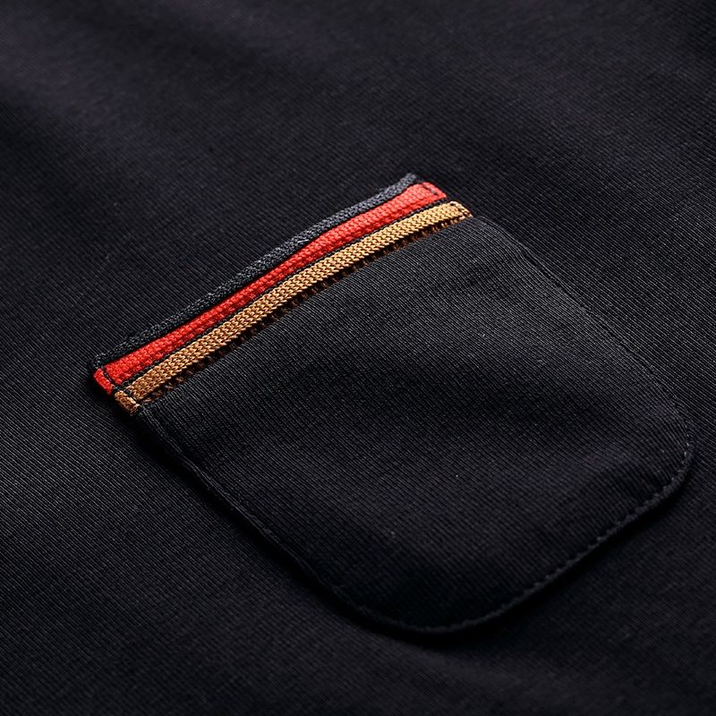 国庆游玩，女人别再裙子配高跟鞋，瞧这样的套装，一款比一款美嫩