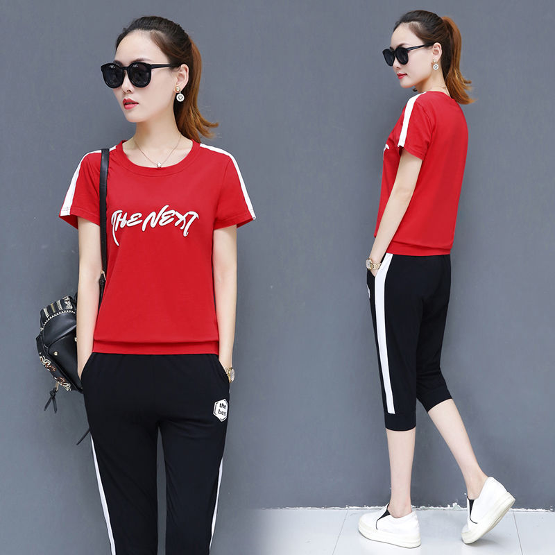 女人身材不好可以这样穿，绝对翘挺迷人，展现迷人S型好身材