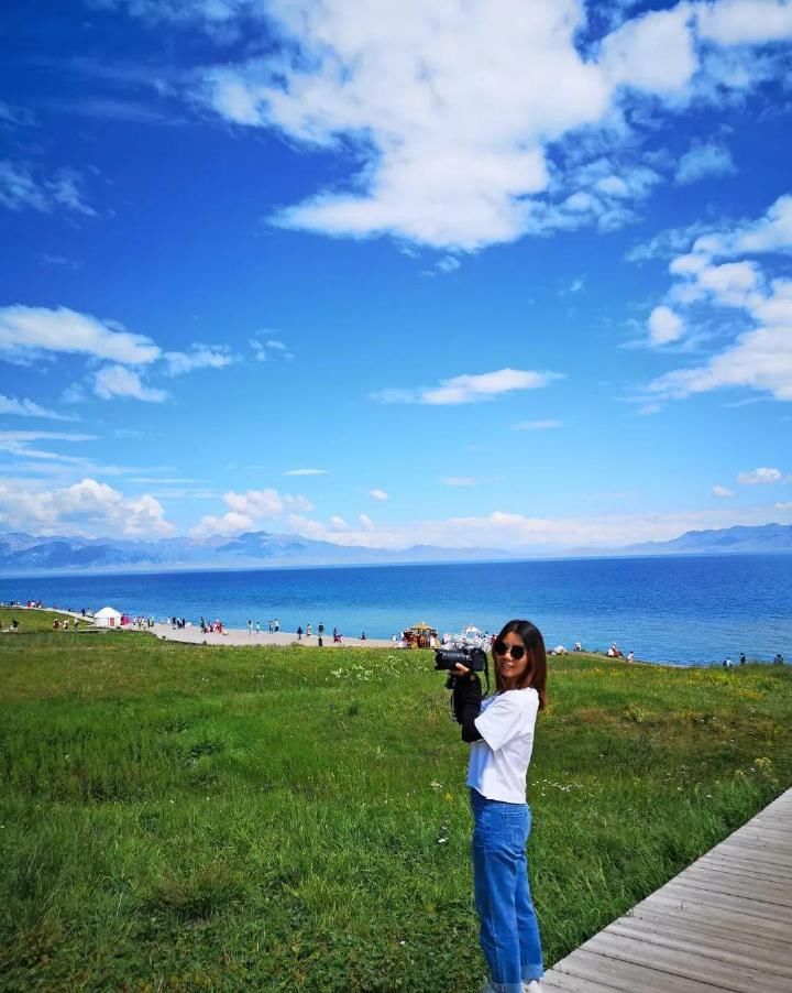 新疆旅行, 偶遇几个老师, 四女一男租车自驾同吃同住近一周