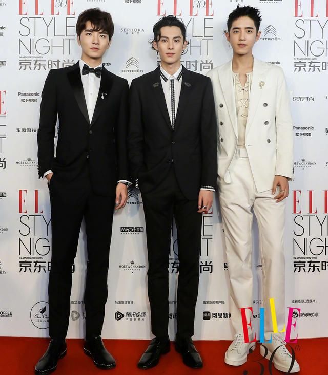 春春杨幂唐嫣杨颖同台亮相,原照流出,网友:真漂亮