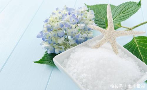 『保护皮肤』毛孔粗大皮肤暗黄,有可能是护肤顺序不对,有人还在使劲拍爽肤水