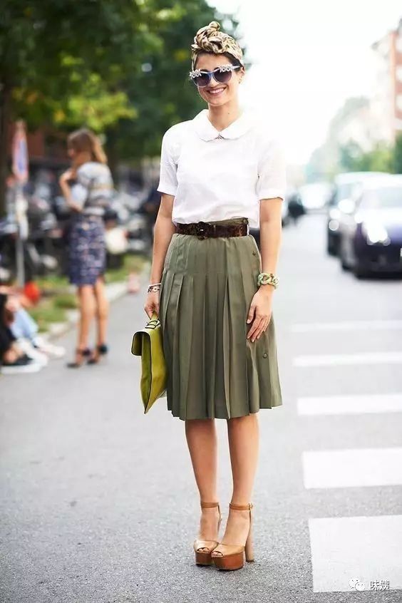 今夏最吸睛的30种半裙搭配，太美了!
