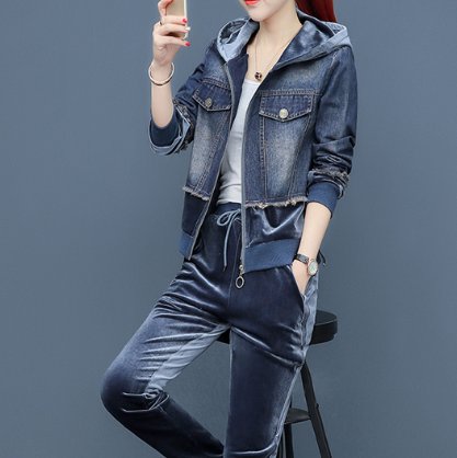 国庆出去玩，穿裙子不方便!新出的休闲套装+小白鞋，到哪都洋气